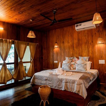 Driftwood Beach Resort Varkala Exteriör bild