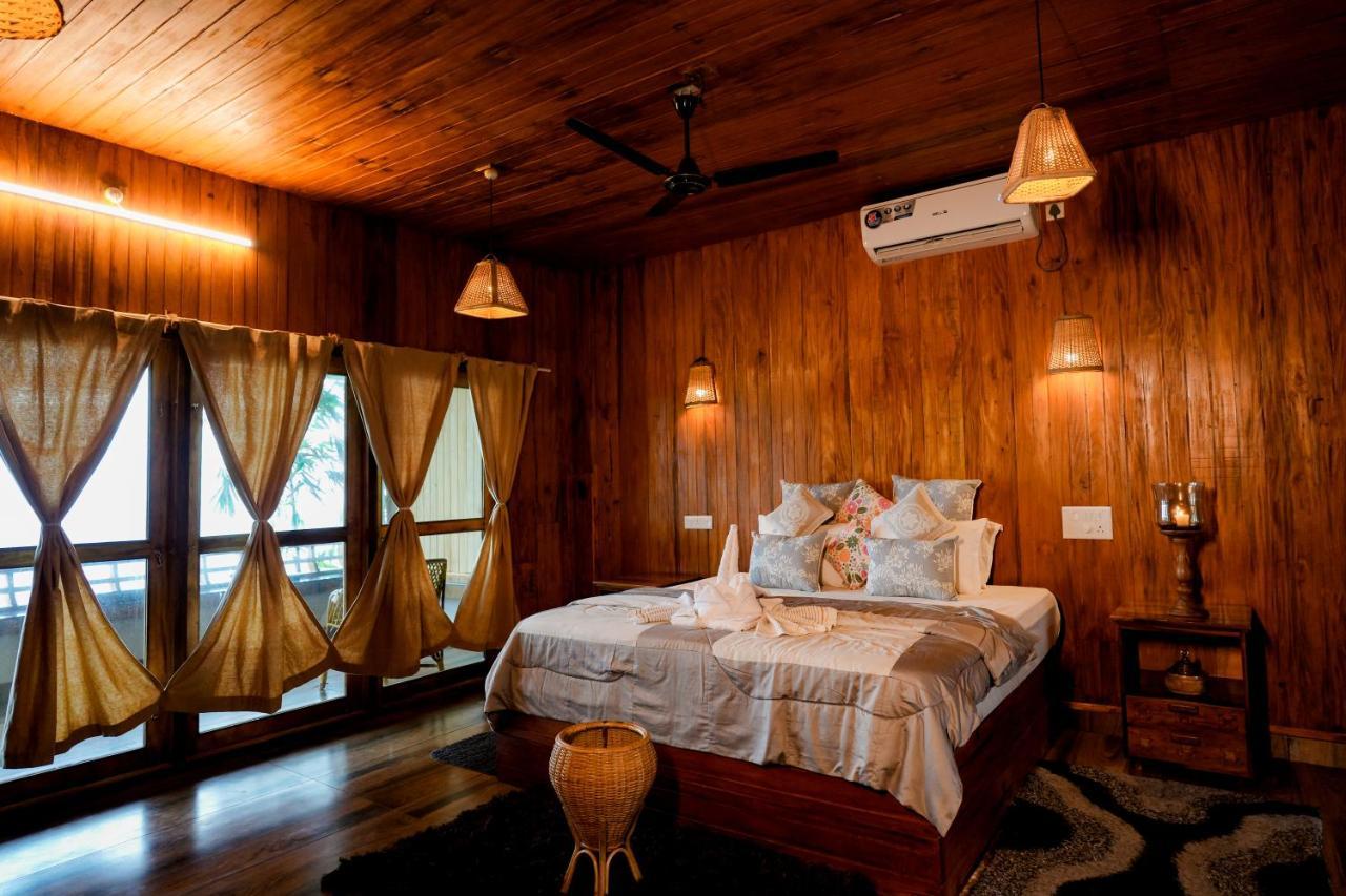Driftwood Beach Resort Varkala Exteriör bild