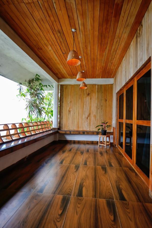 Driftwood Beach Resort Varkala Exteriör bild
